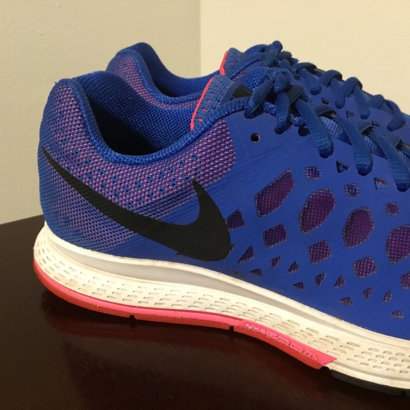 🎧Nike Zoom Size 7.5🎧 - Picture 6 of 10